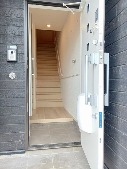 クルールBの玄関