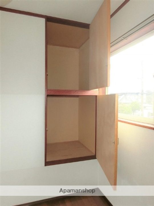 メゾン・アイB-3の内装