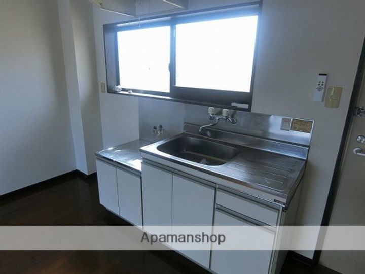 ラビットハウス小林205のキッチン