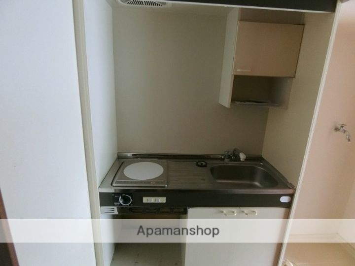 バイエス・サラクボのキッチン