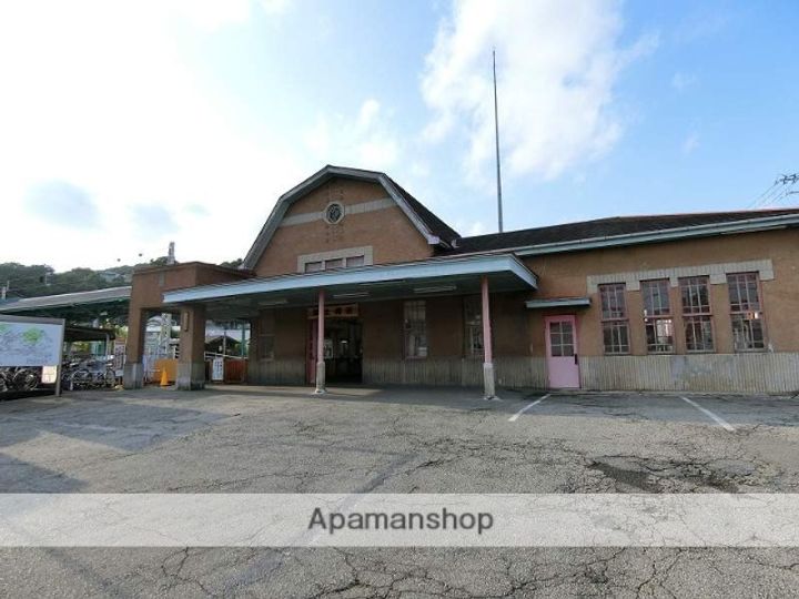 バイエス・サラクボの周辺