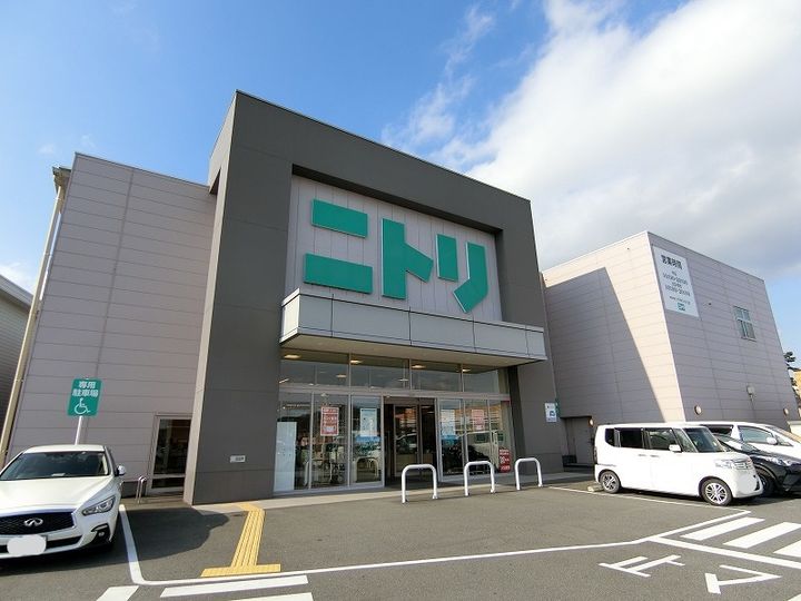 レオパレスレーヴの周辺