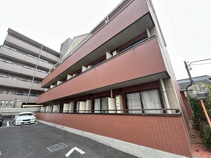 パレンテラ宮原307号室の外観