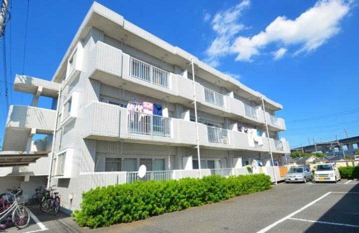 シャルマン・ヴィ101号室の外観