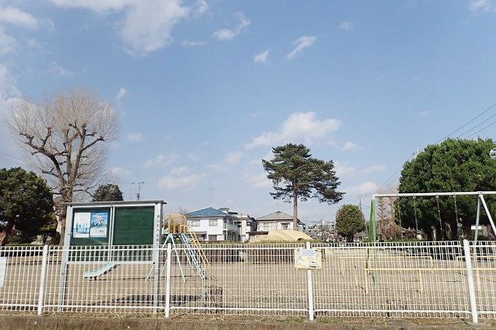 パルテールの周辺