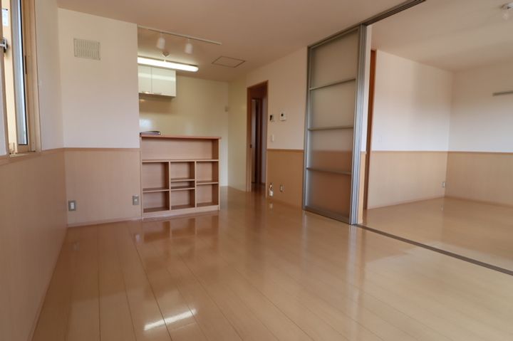 ブライトコート Aの居間