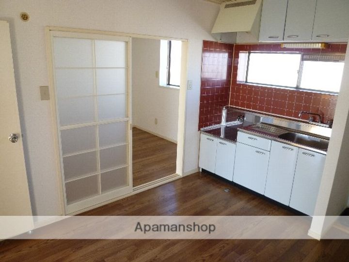 レジェンド末広A・BB303の居間