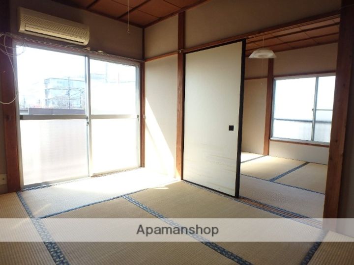 高崎荘203の居間