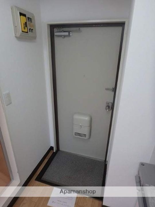 ラウンドハイツ502の玄関