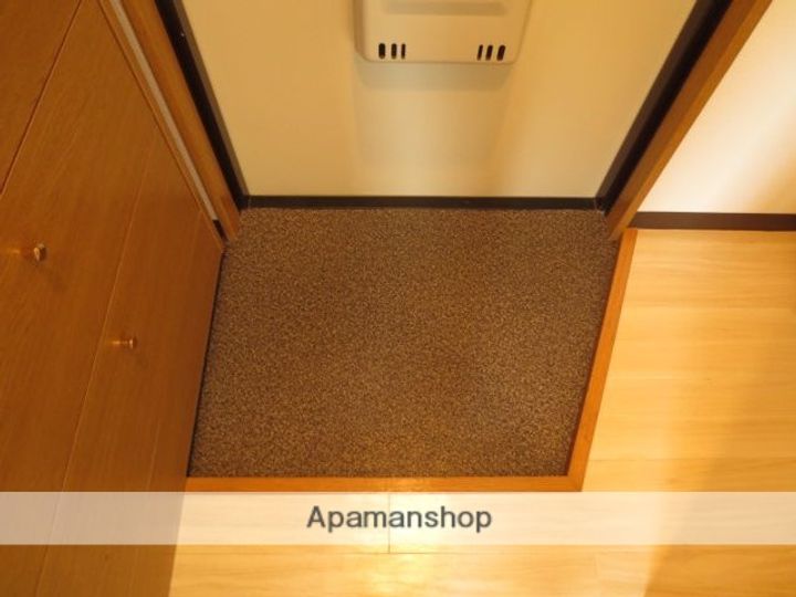 アクシーズグランデ常盤の玄関