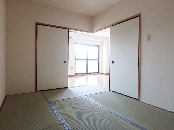 サンプレミール浦和の内装