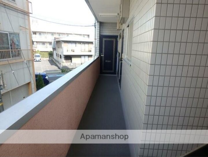 埼玉県蕨市南町2丁目の賃貸マンションの外観