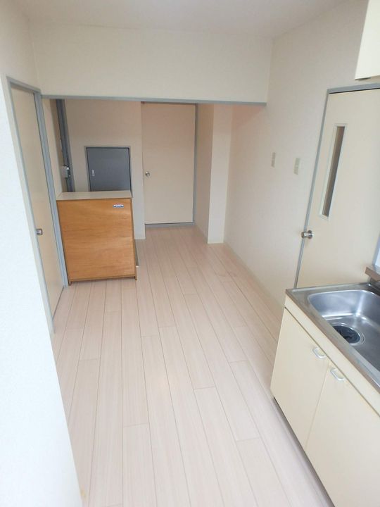 エレガントイースト302号室の内装