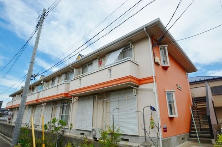 グランハイム佐知川 B棟202号室の外観