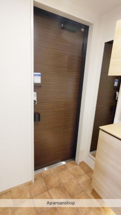 ルミチェーロの玄関