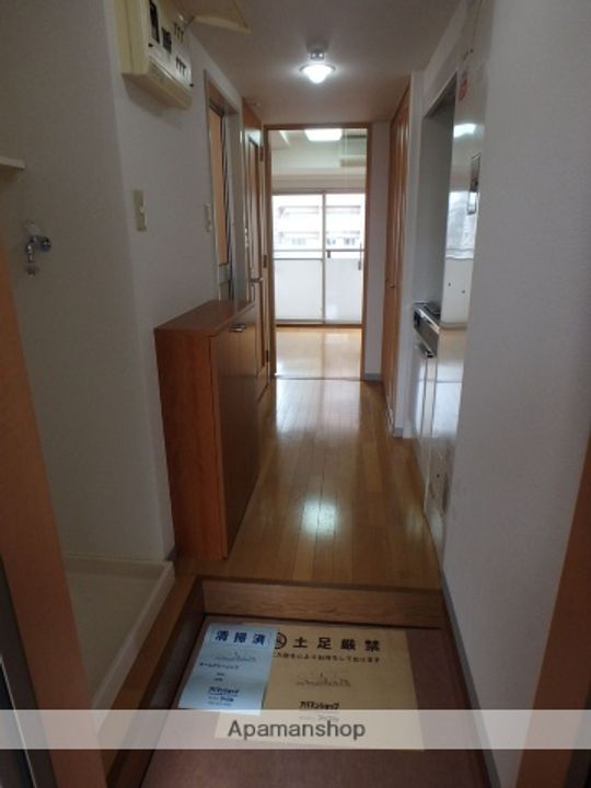 ピュアコート花・川口201の玄関