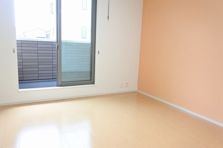 サニーフラット・ポムの居間