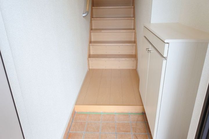 サニーフラット・ポムの玄関