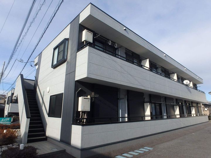 オリーブステージB棟102号室の外観