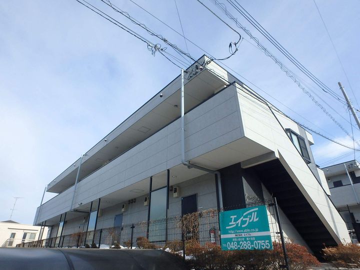 オリーブステージB棟102号室の外観