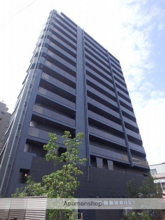 埼玉県川口市幸町2丁目の賃貸マンションの外観