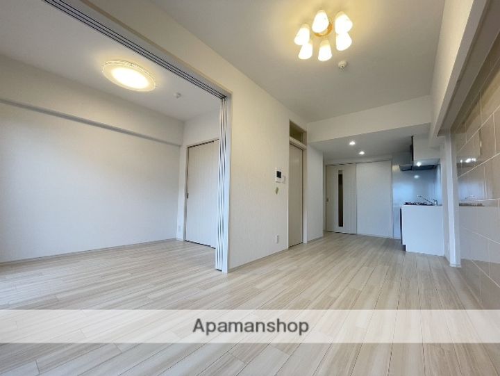 プレジオ川口の居間