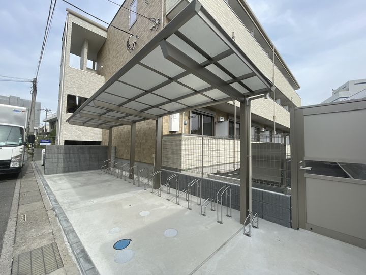 WELLDENCE鳩ケ谷の外観