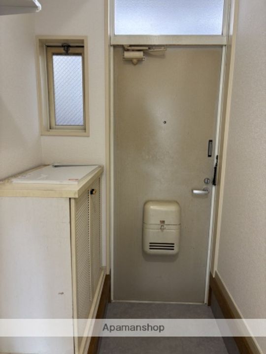 メゾネット協栄の玄関