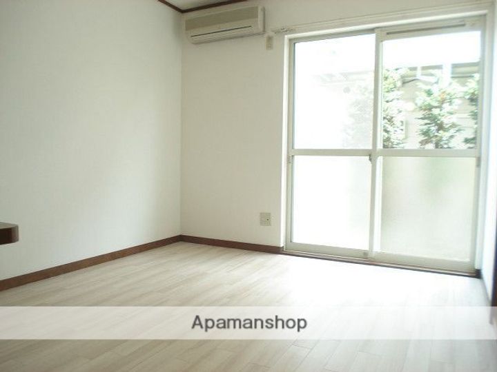 グレイスOJIMA A棟の居間