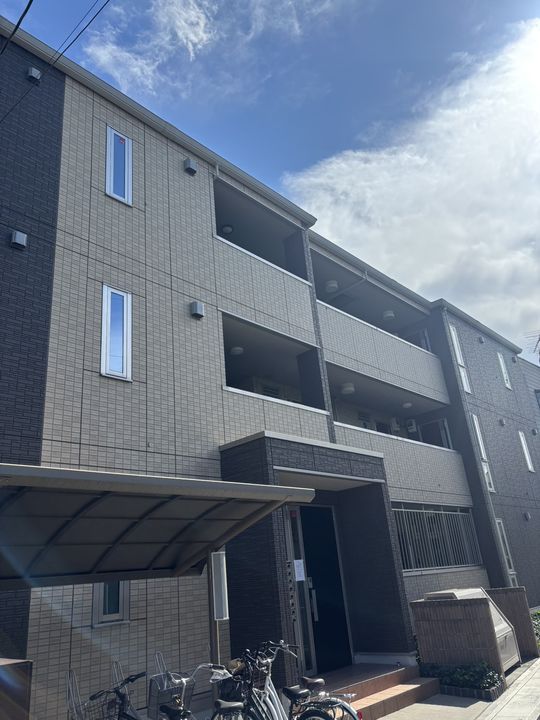 クレスト登戸の外観