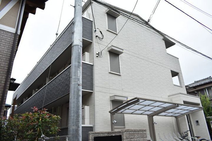 サンセール氷川の外観
