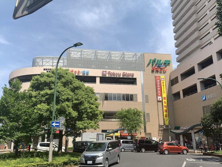 アパートメント ノイの周辺