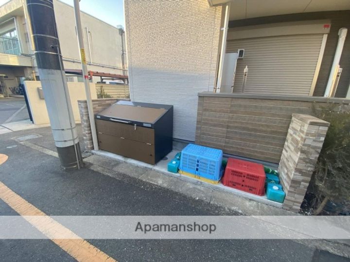 埼玉県越谷市越ヶ谷3丁目の賃貸アパートの外観