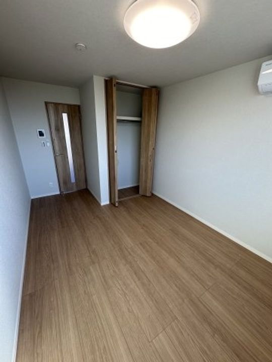 キャメル北越谷4の居間