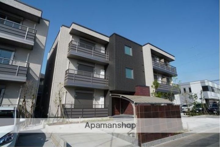 グランレーヴ大宮の外観