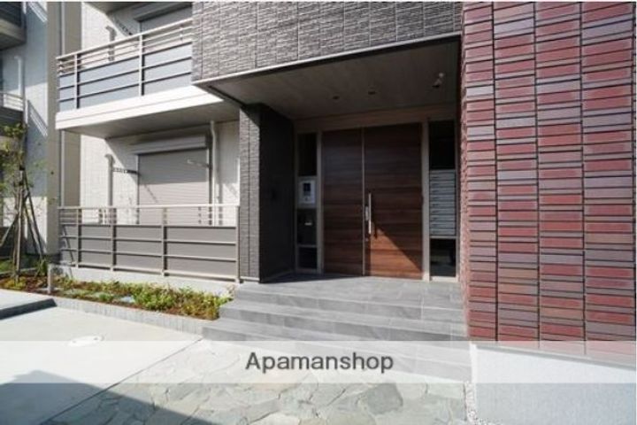 グランレーヴ大宮の外観