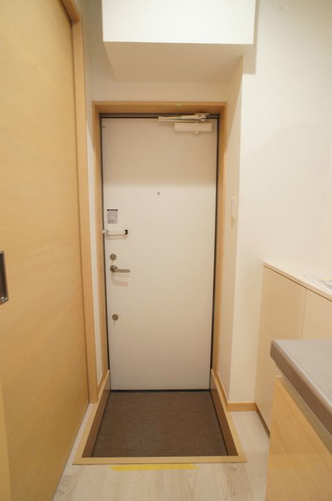 LAULE’A COURTの玄関