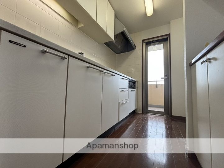 ベルドゥムール草加旭町の内装