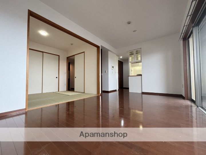 ベルドゥムール草加旭町の居間