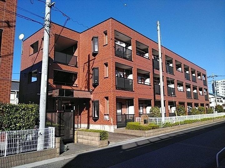ジュネス4の外観