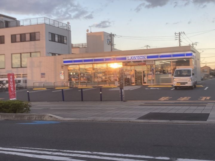 DーESTの周辺