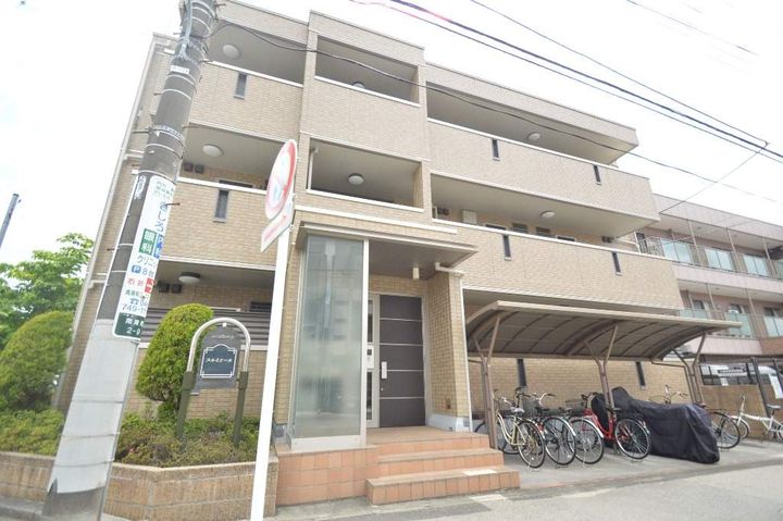 プルミエールの外観