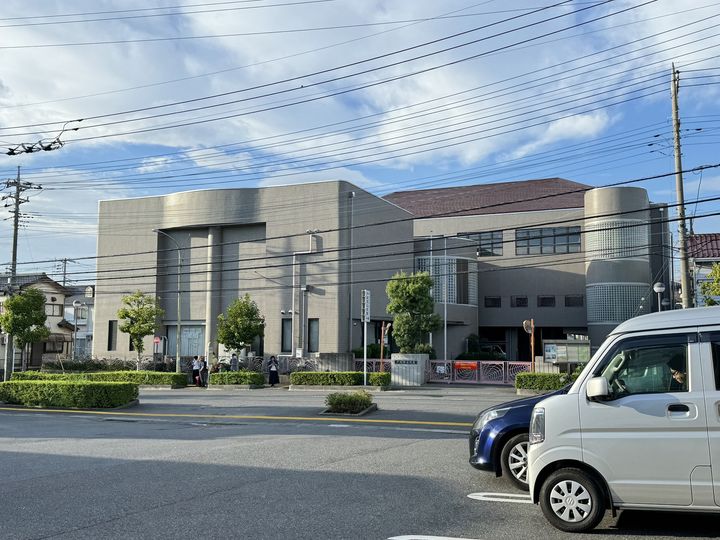 TIARA(ティアラ)の周辺