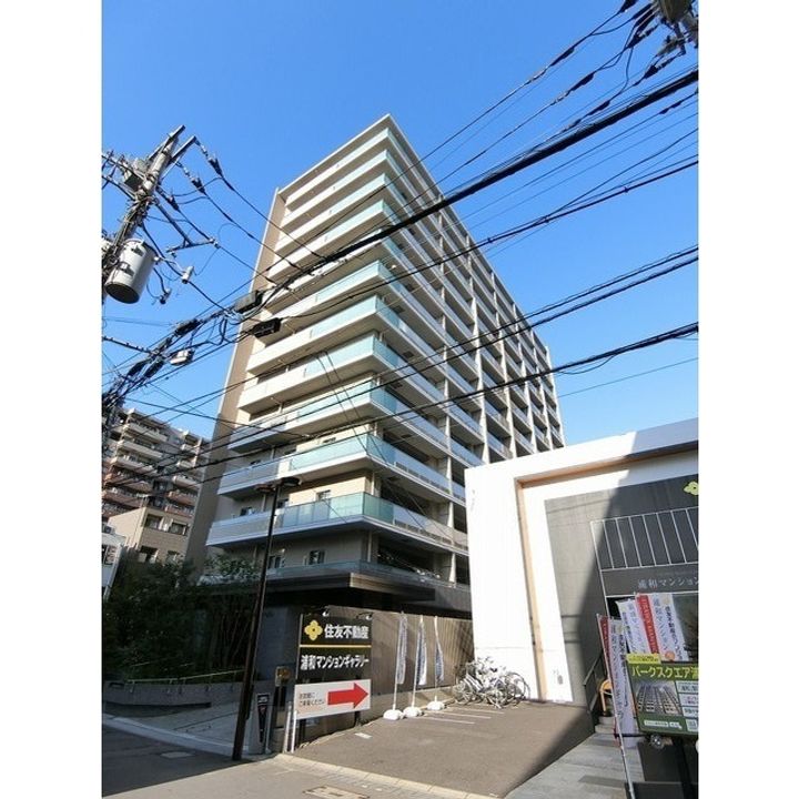 埼玉県さいたま市浦和区仲町1丁目の賃貸マンションの外観