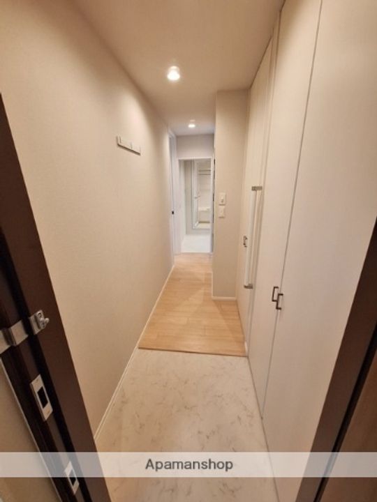 埼玉県さいたま市南区文蔵2丁目の賃貸マンションの玄関