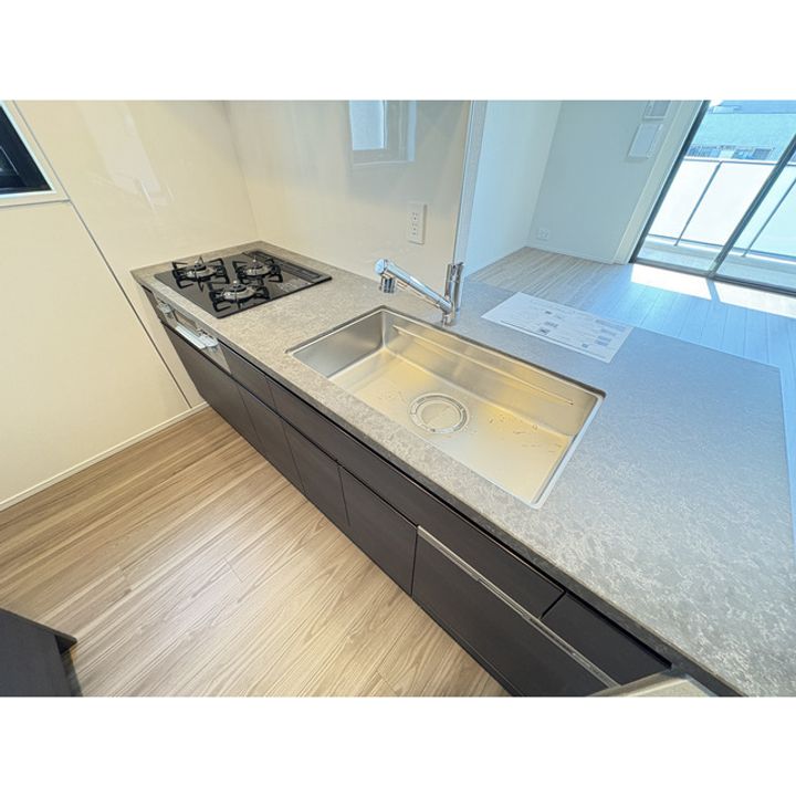 埼玉県さいたま市浦和区仲町2丁目の賃貸マンションのキッチン