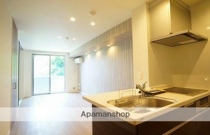 埼玉県さいたま市緑区東浦和4丁目の賃貸マンションのキッチン