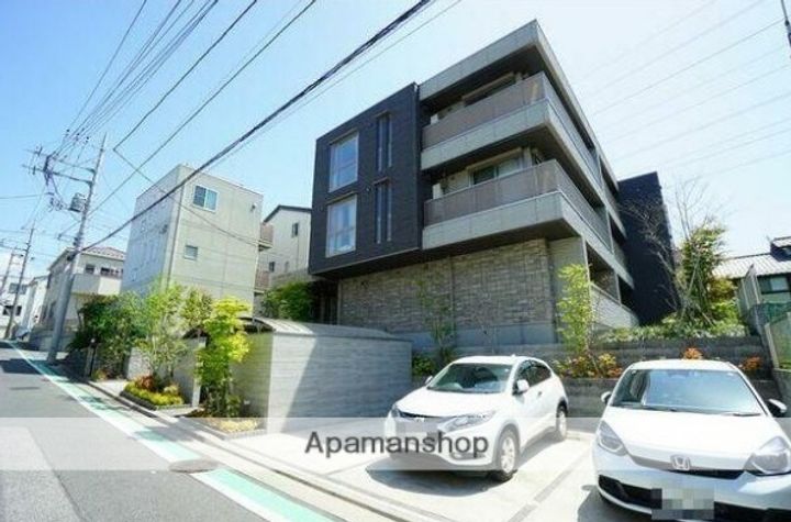 埼玉県さいたま市緑区東浦和4丁目の賃貸マンションの外観