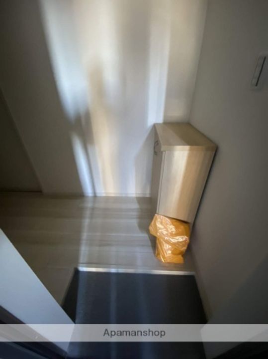 WEST CRYSTALの玄関