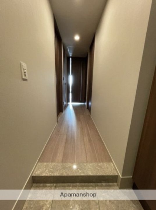 埼玉県さいたま市南区沼影1丁目の賃貸マンションの玄関